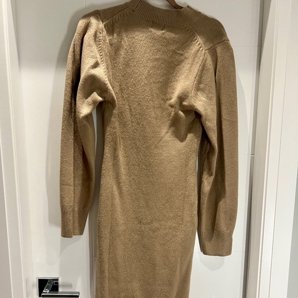 H&M - Picture 2 of 3